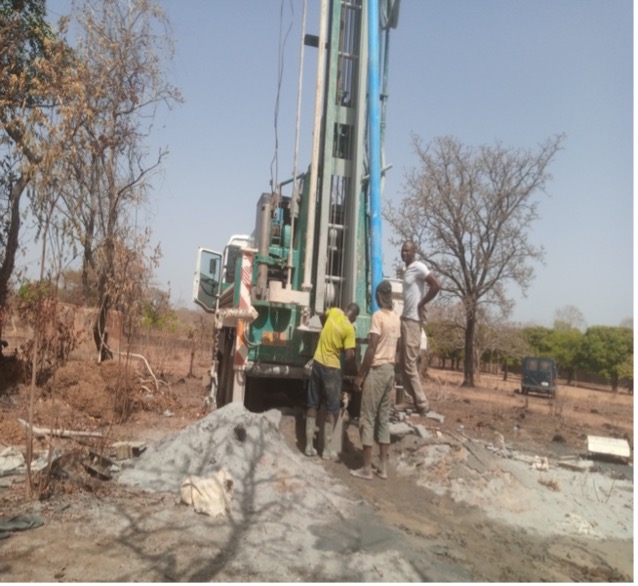 Constructing the borehole